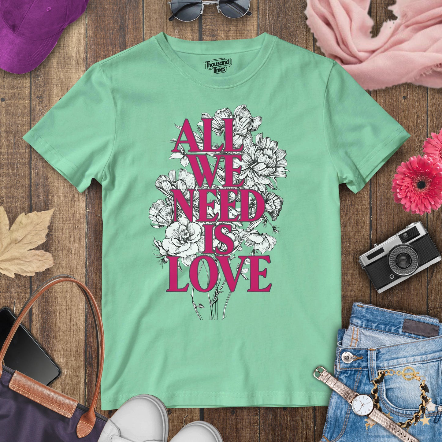 "All we need is love" women's T-Shirt