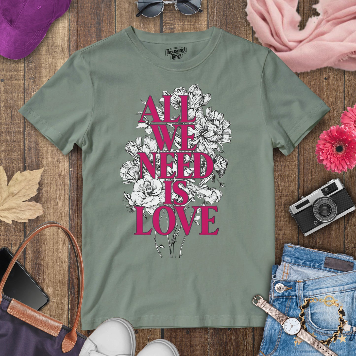 "All we need is love" women's T-Shirt