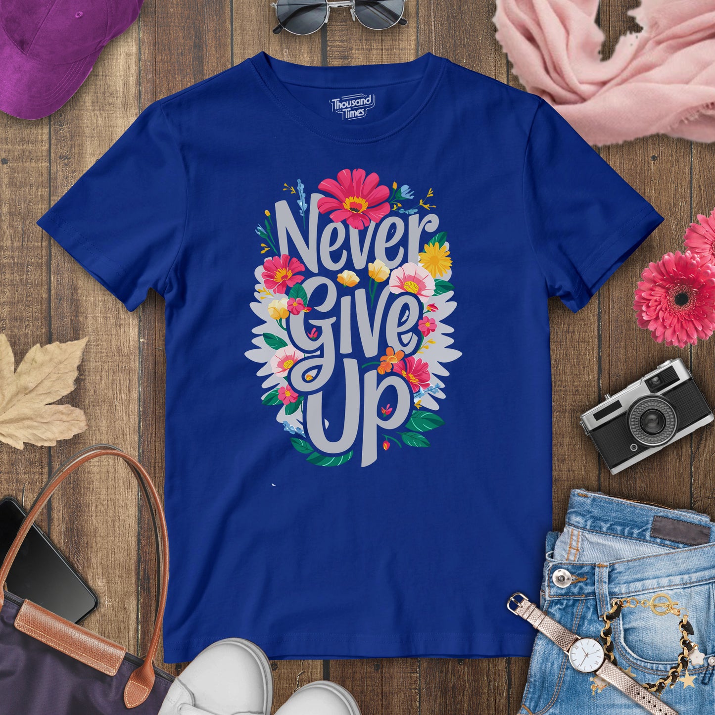 'Never give up' women's T-Shirt